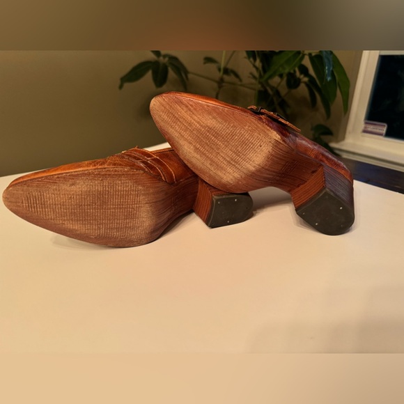 Bed Stu - Tan Leather Size 7 Heels - Handmade in Mexico - Pointed Toe - Picture 10 of 10